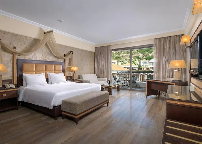 La Marquise Luxury Complex Feriested