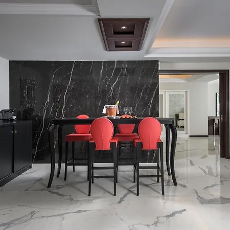 Feriested La Marquise Luxury Complex 5*