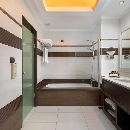 La Marquise Luxury Complex