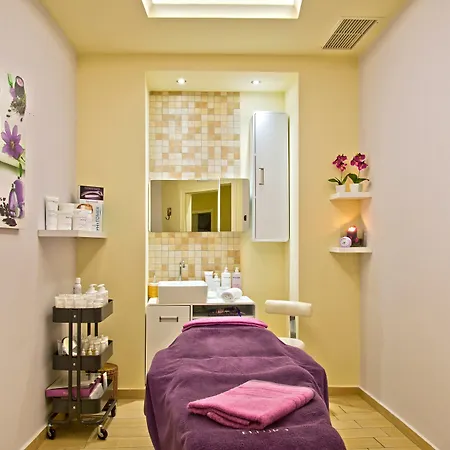 La Marquise Luxury Complex