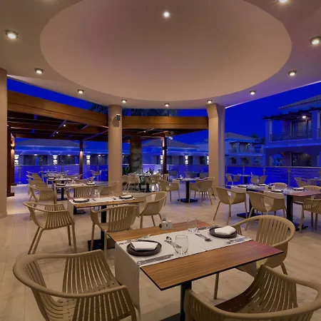 Resort La Marquise Luxury Complex