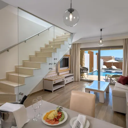 La Marquise Luxury Complex Resort