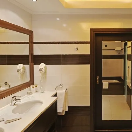 La Marquise Luxury Complex