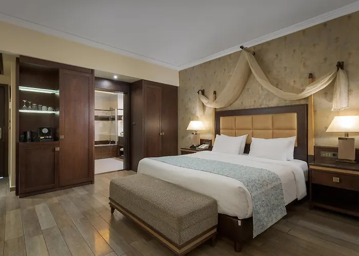 La Marquise Luxury Complex 5* Φαληράκι
