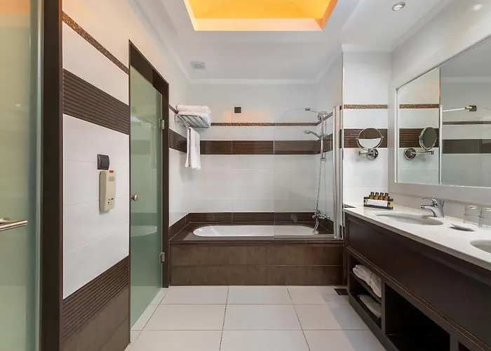 La Marquise Luxury Complex