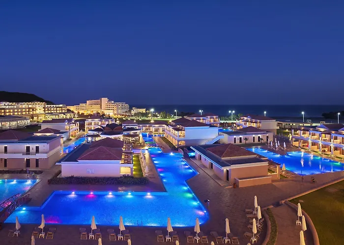 La Marquise Luxury Complex 5* פליראקי